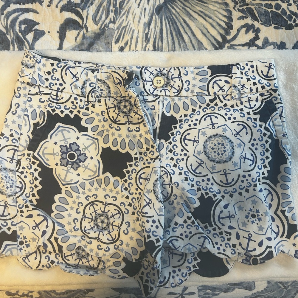 Crown and Ivy Shorts